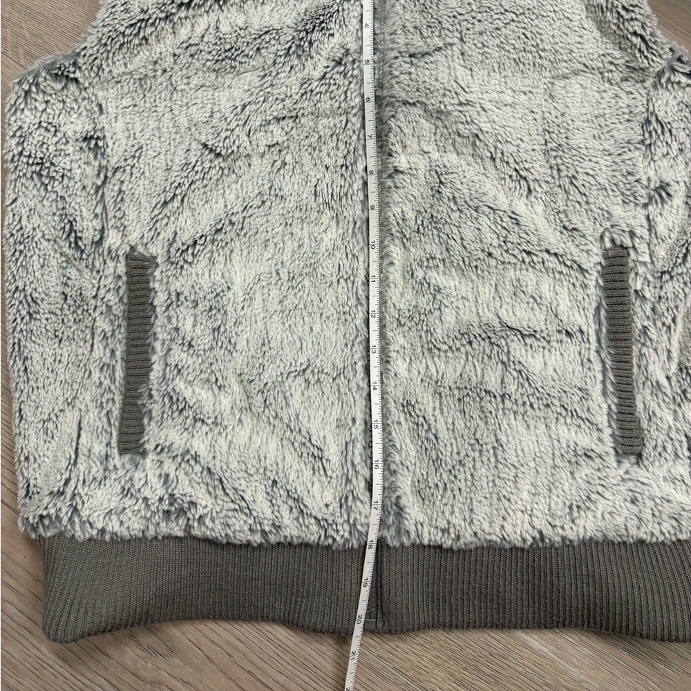 Patagonia Hooded Fleece Vest - Picture 8 of 9